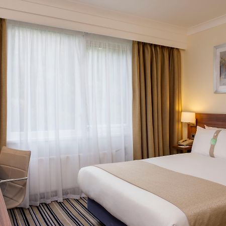 Holiday Inn Stoke On Trent M6 Jct15 By Ihg Newcastle-under-Lyme Bagian luar foto
