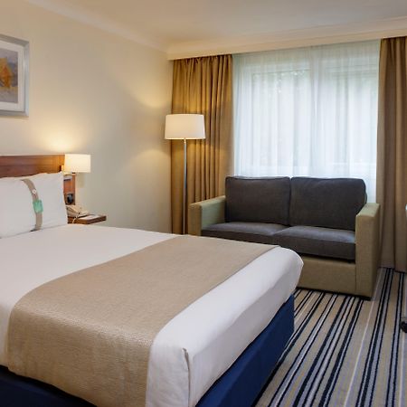 Holiday Inn Stoke On Trent M6 Jct15 By Ihg Newcastle-under-Lyme Bagian luar foto
