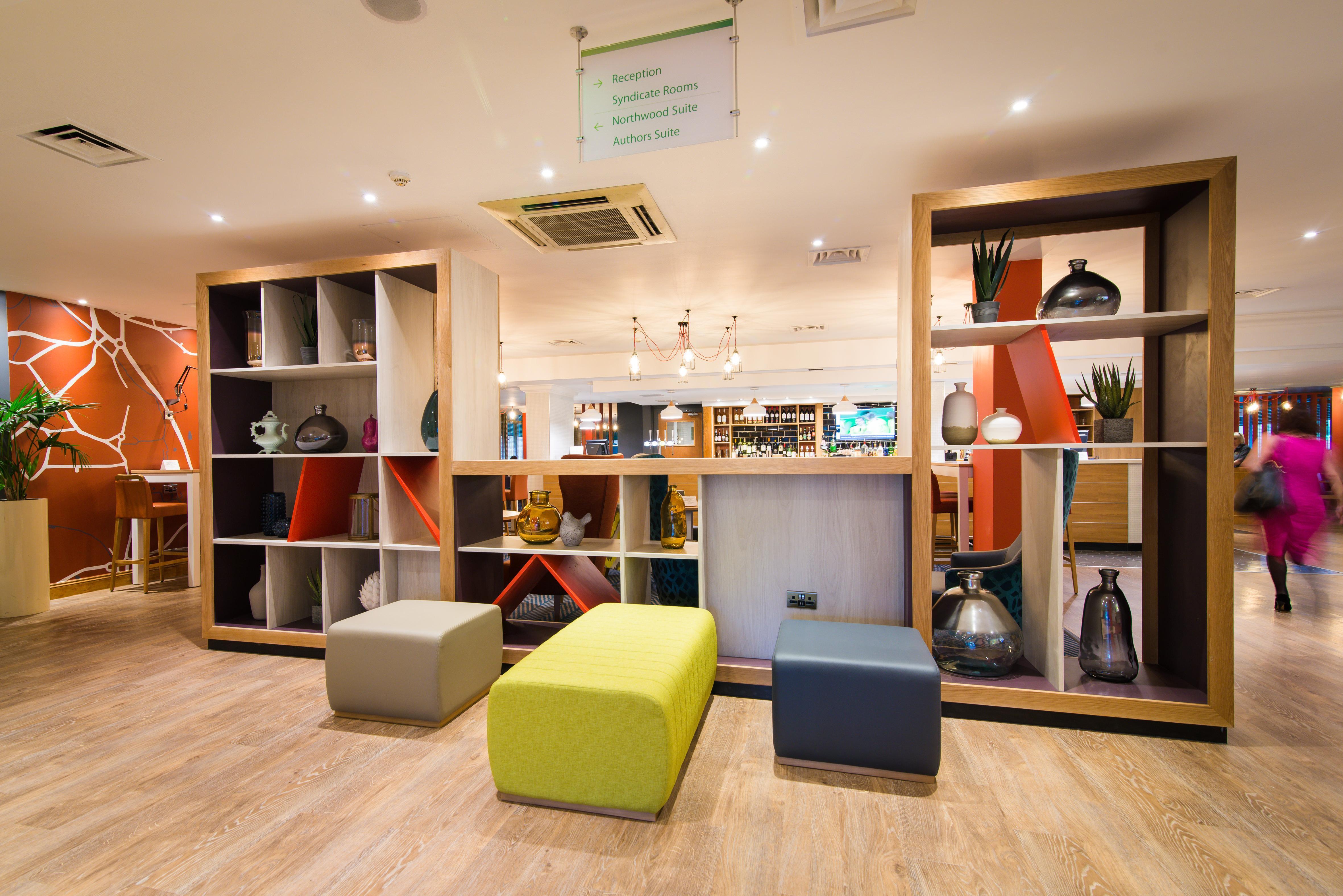 Holiday Inn Stoke On Trent M6 Jct15 By Ihg Newcastle-under-Lyme Bagian luar foto