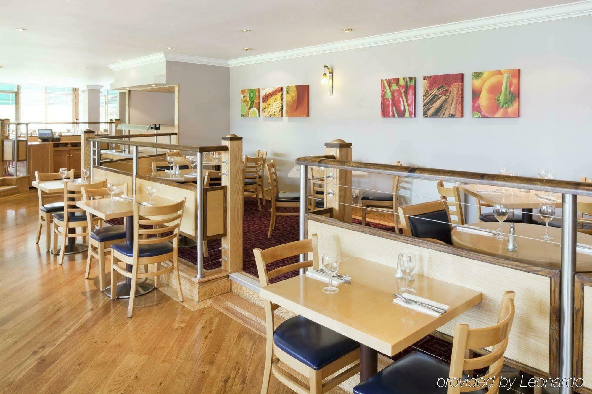 Holiday Inn Stoke On Trent M6 Jct15 By Ihg Newcastle-under-Lyme Bagian luar foto