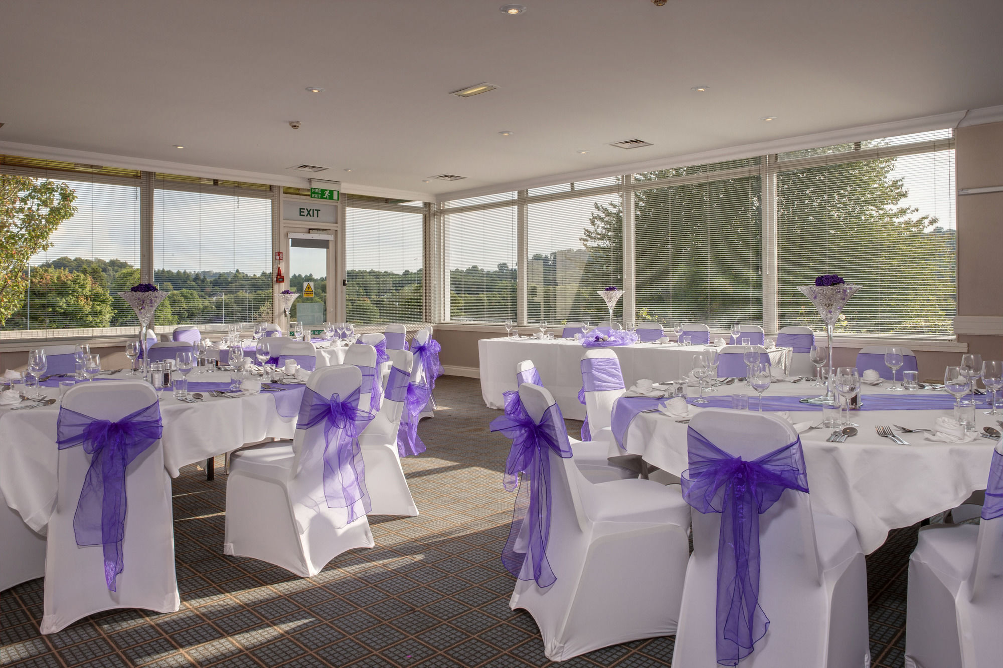 Holiday Inn Stoke On Trent M6 Jct15 By Ihg Newcastle-under-Lyme Bagian luar foto